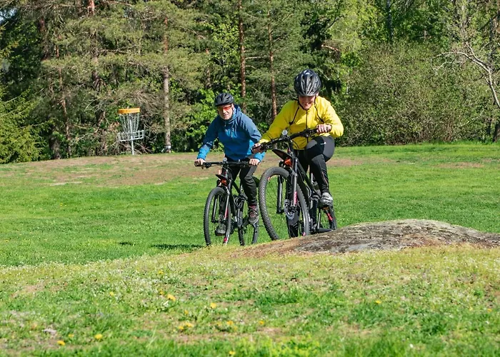 Hotelli Kisakallion Urheiluopisto, 3*